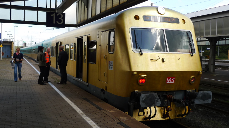 MELEZ Zug aussen Oberhausen