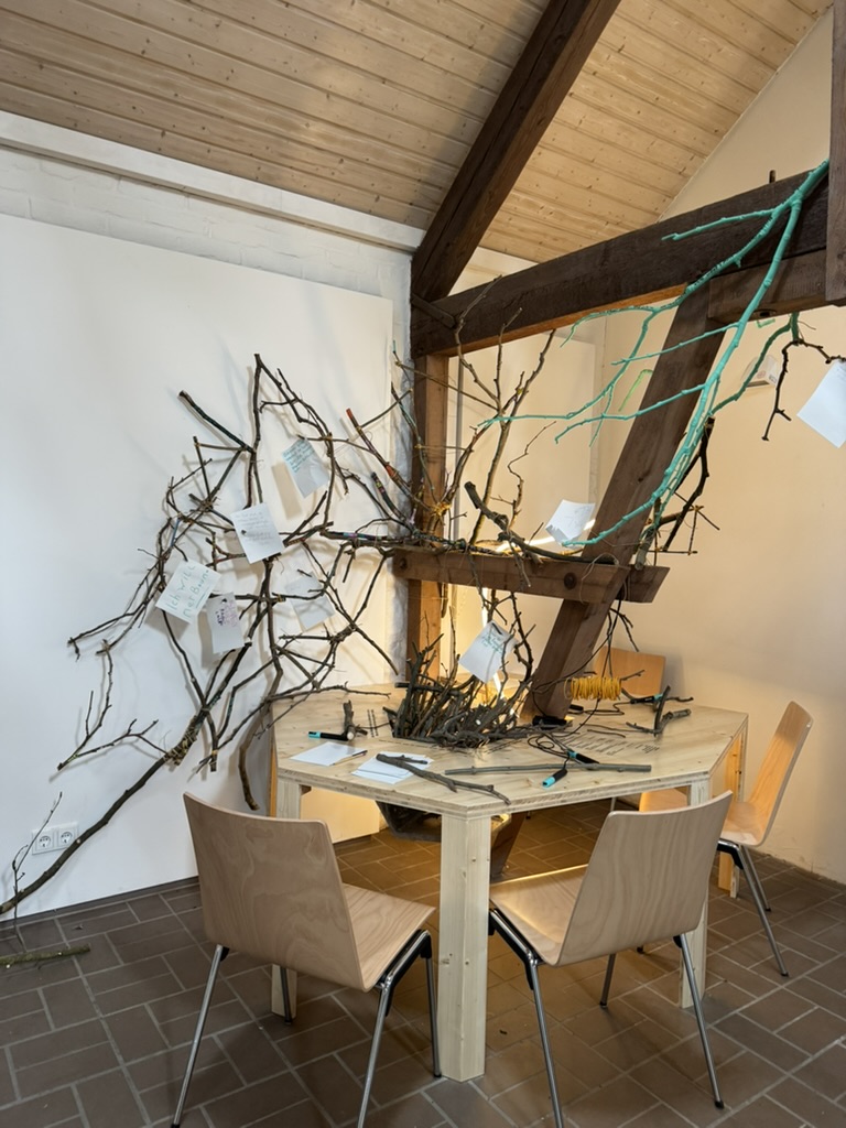 AAE921EB-1BC9-48A1-8DBD-BC54A97E195B_1_105_c